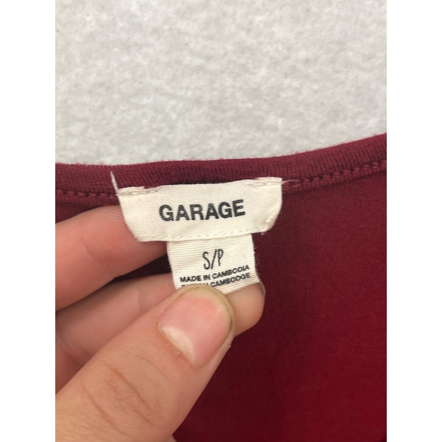 Garage Womens Small Burgundy V-Neck Short Sleeve Crop Top #8414