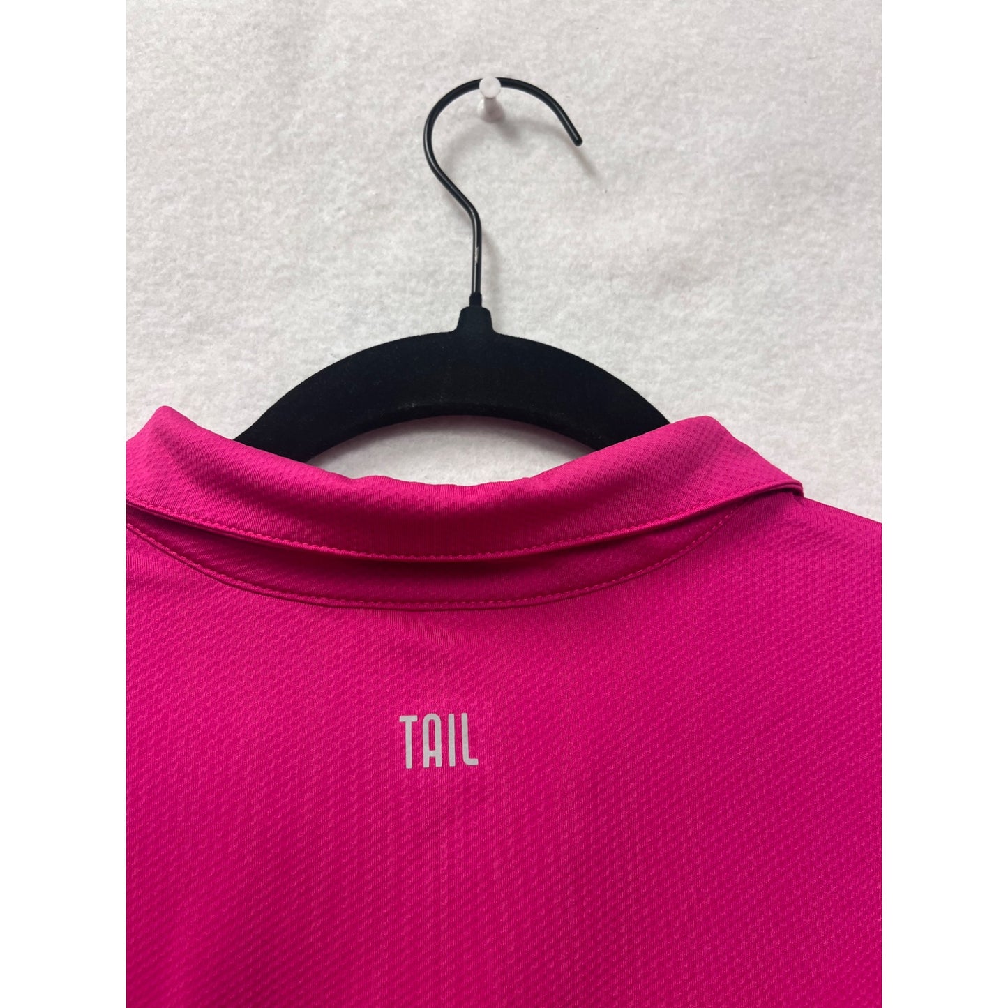 Tail Womens Medium Hot Pink Half-Zip Golf Polo Shirt Lightweight Stretch Fabric #6788