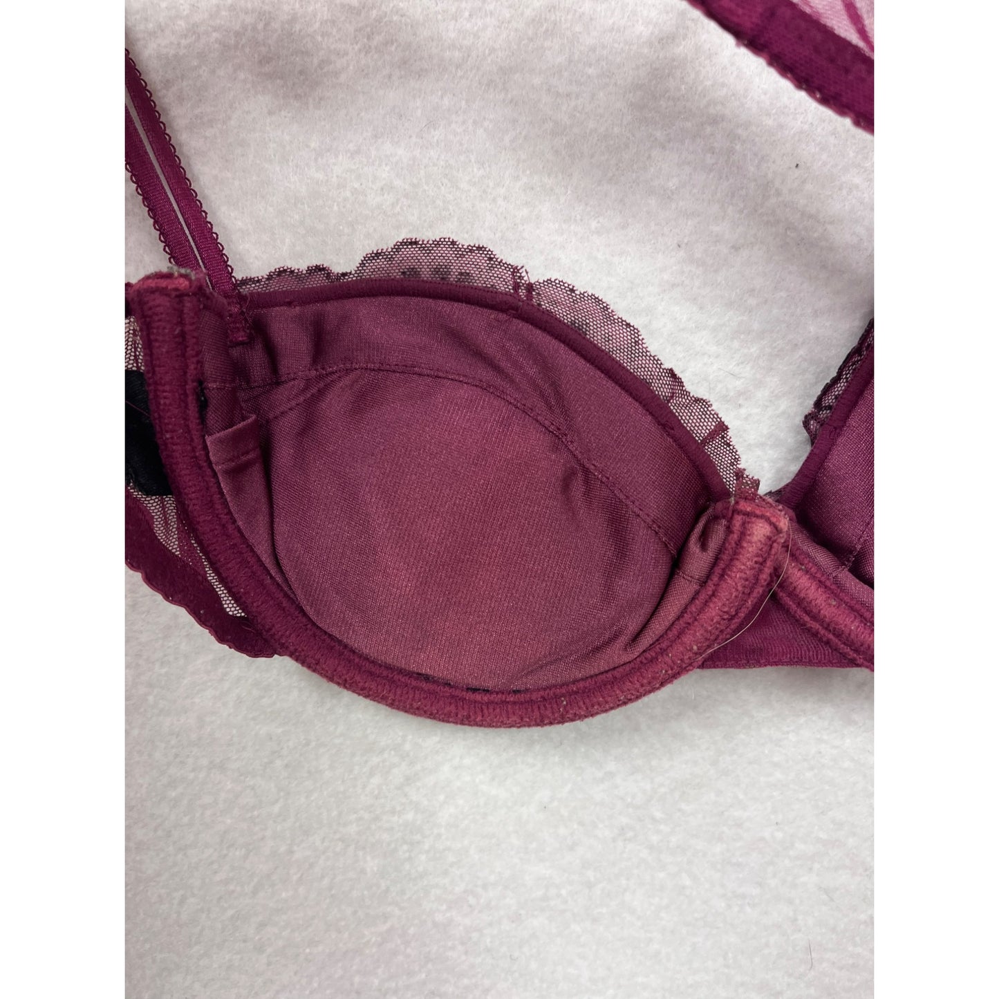 Women’s Vintage Betsey Johnson Pink & Black Lace Underwire Bra #6045