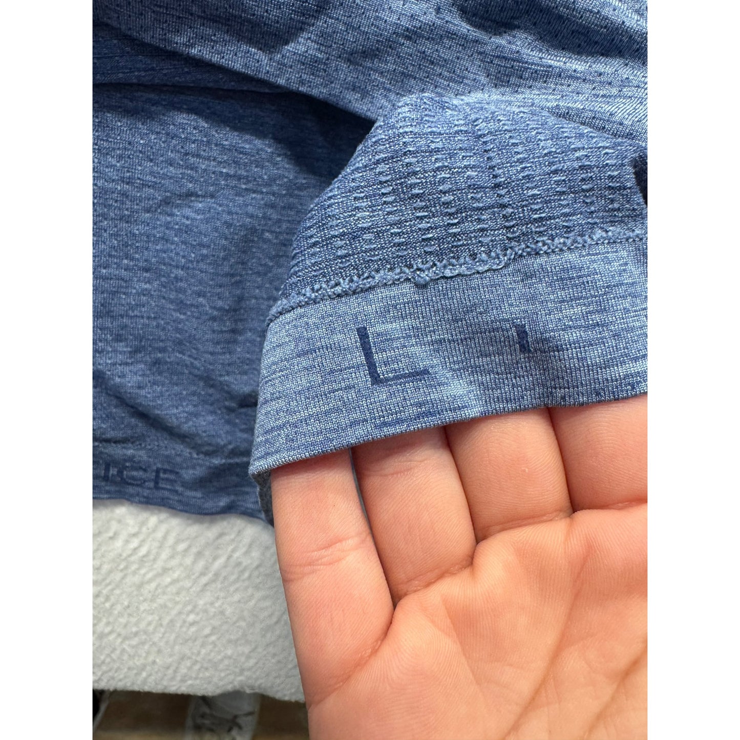 Men’s LuLuLemon Tee #5499