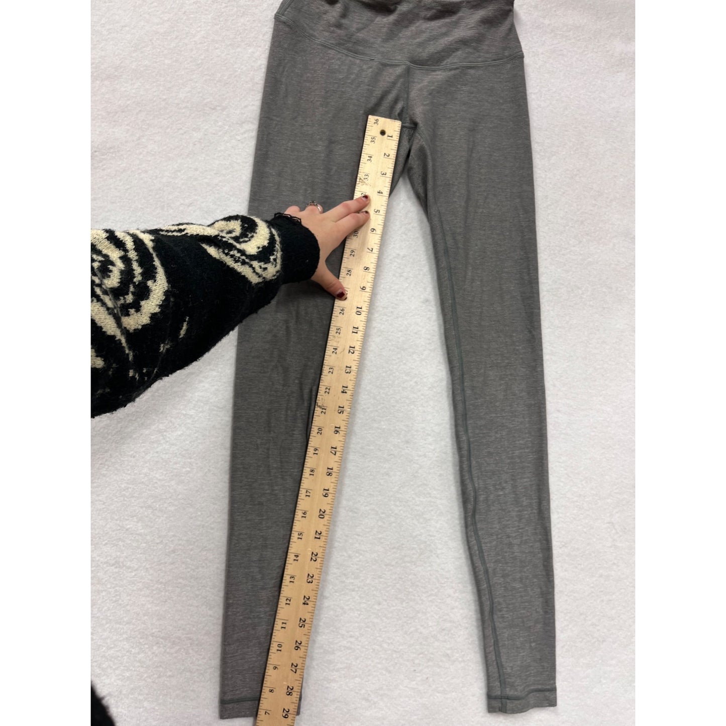 Lululemon Womens Size 4 Gray Leggings With Low Rise Waist #6359