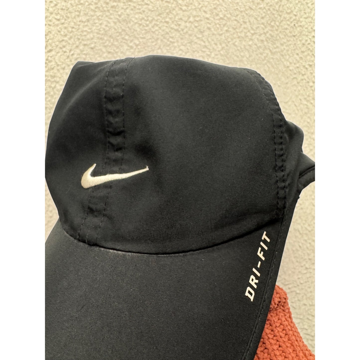 Nike Dri-Fit Black Featherlight Cap #7890