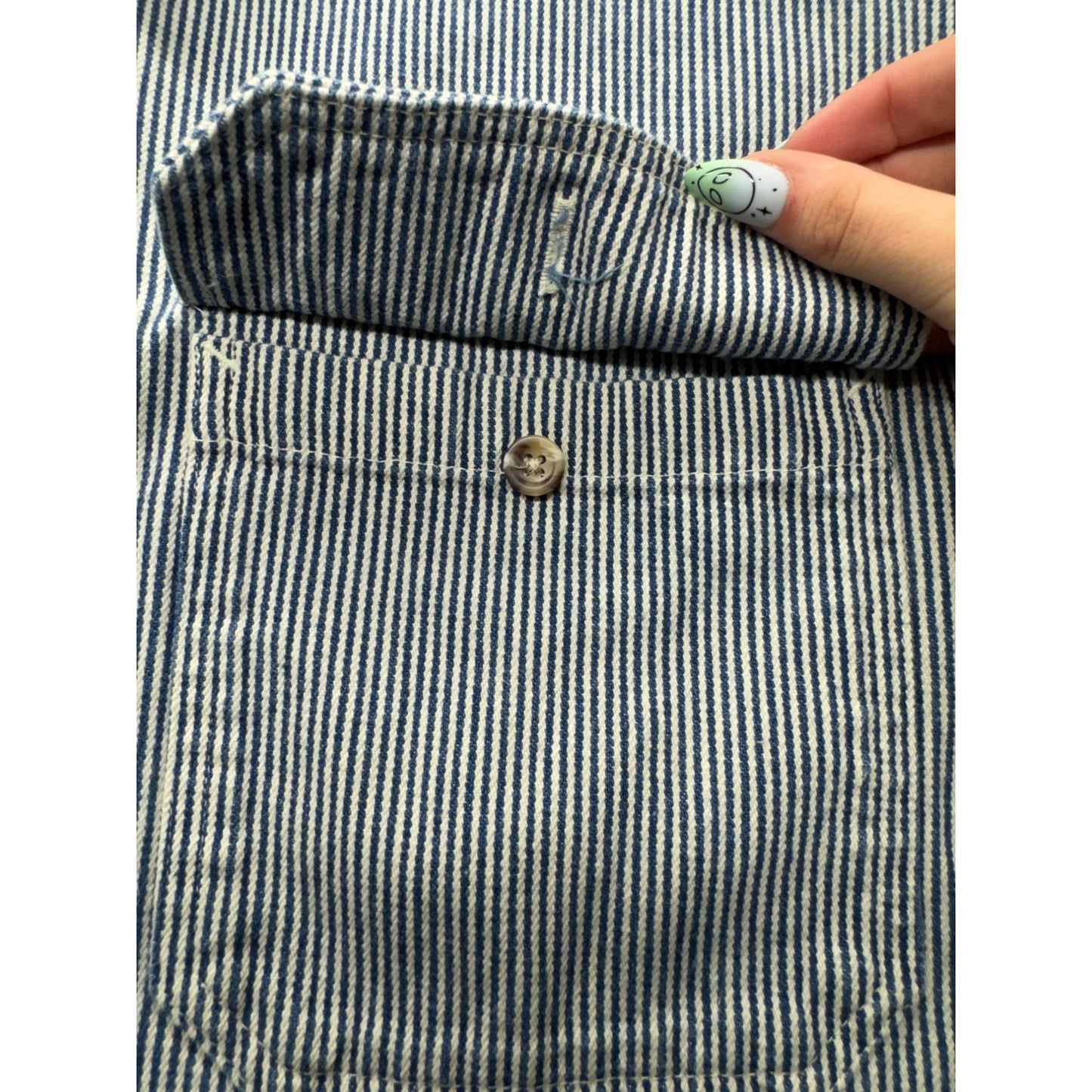 Vintage Men’s Cabelas striped button down #5244