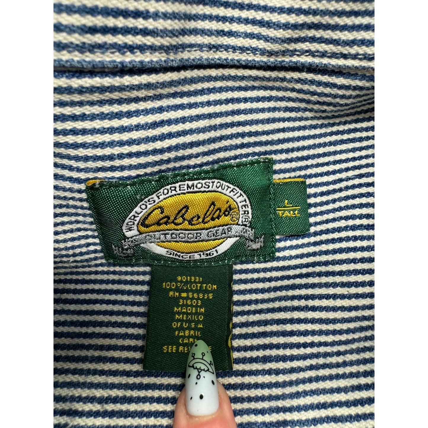 Vintage Men’s Cabelas striped button down #5244
