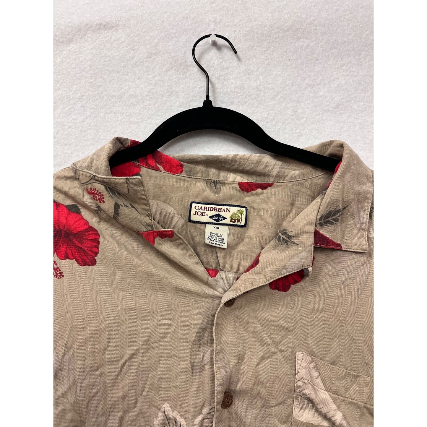Mens Caribbean Joe Silk XXL Beige Button-Up Shirt With Red Floral Print #6589