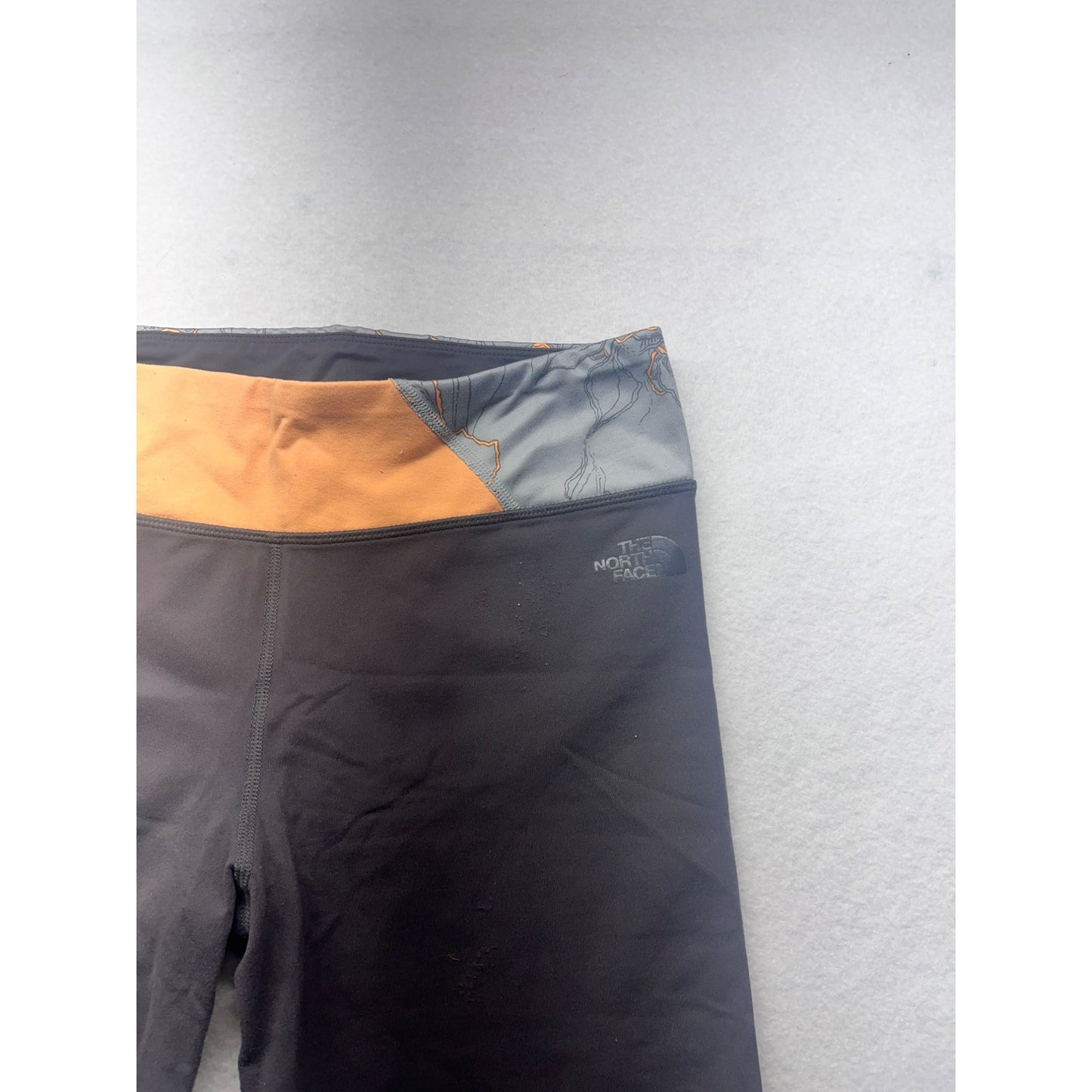 Women’s The North Face Gray Vapor Wick Yoga Pants #6016