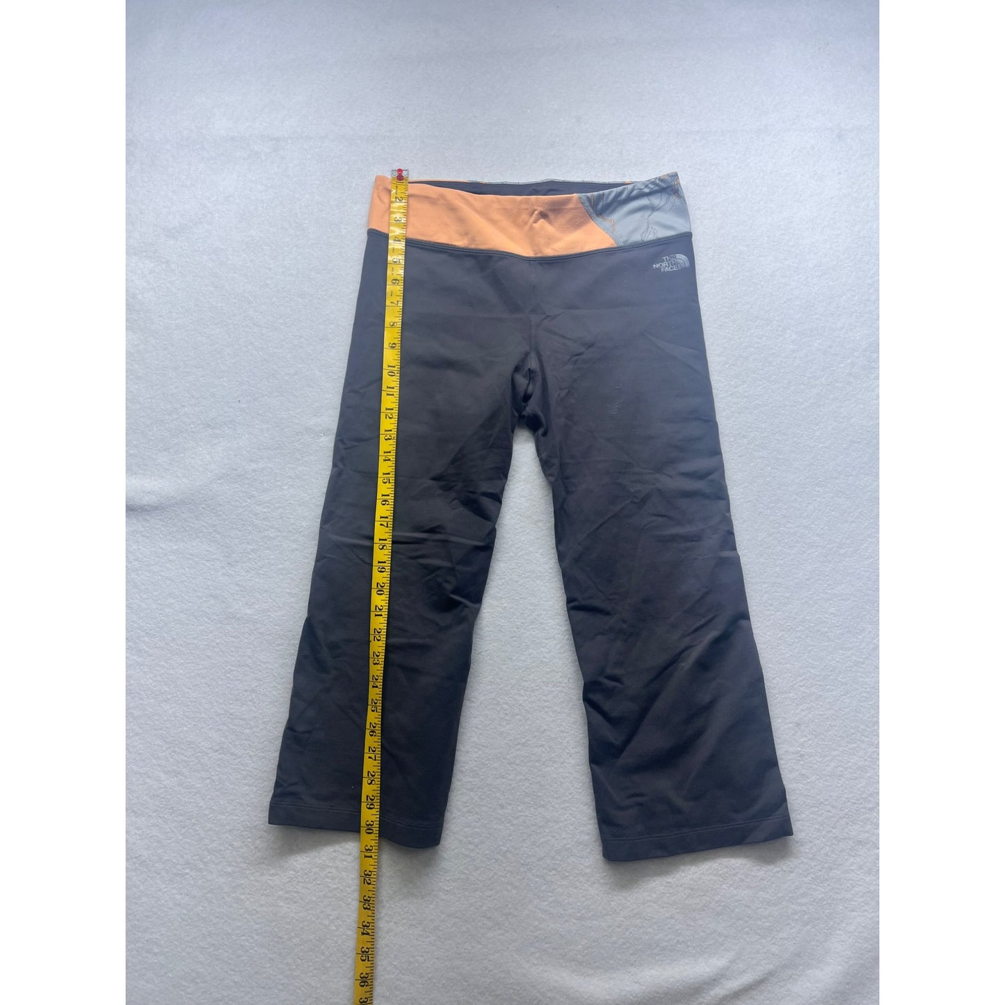 Women’s The North Face Gray Vapor Wick Yoga Pants #6016