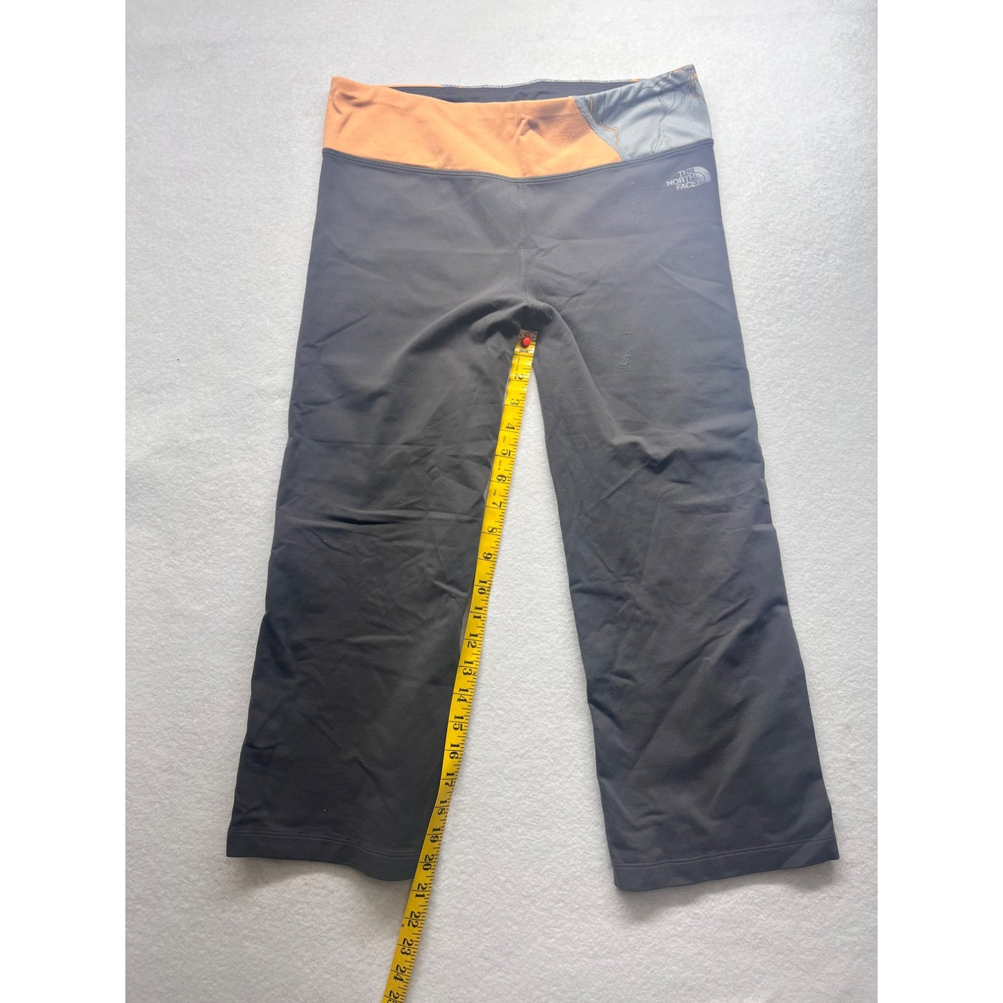 Women’s The North Face Gray Vapor Wick Yoga Pants #6016