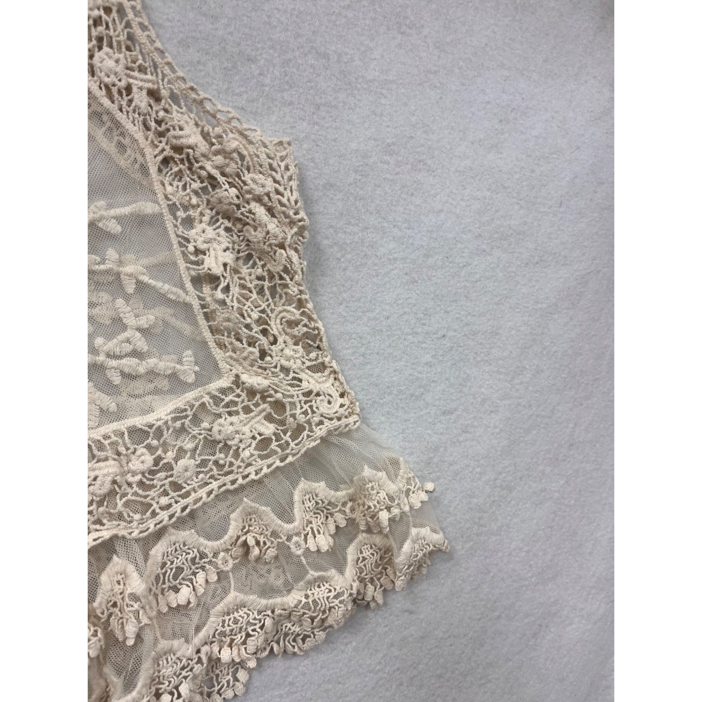 Sequin Hearts Womens Medium Sheer Crochet Lace Tank Top #6495