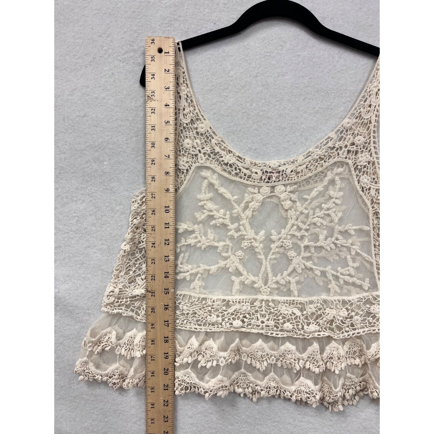 Sequin Hearts Womens Medium Sheer Crochet Lace Tank Top #6495