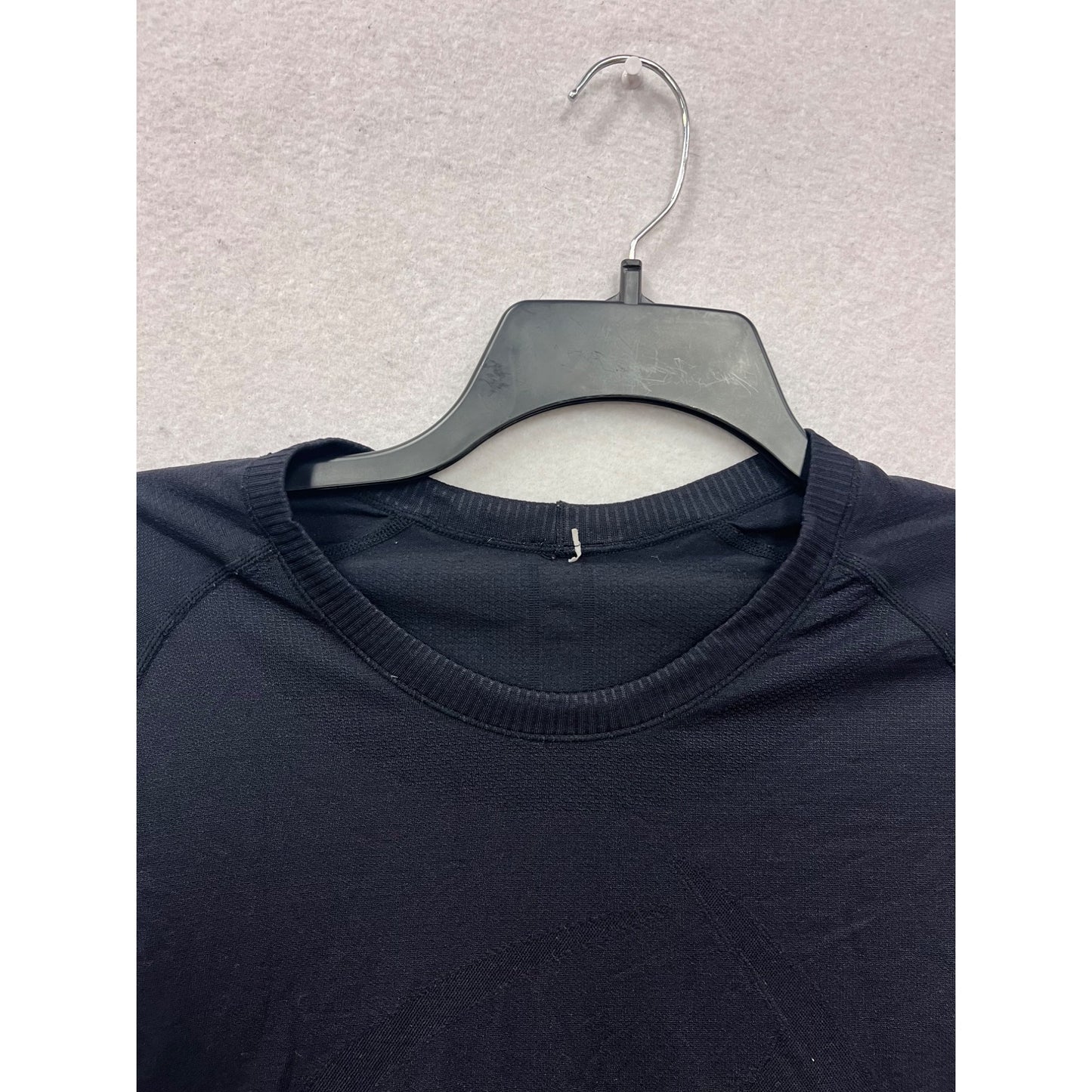 Lululemon Black Long Sleeve Athletic Shirt Size S #8309