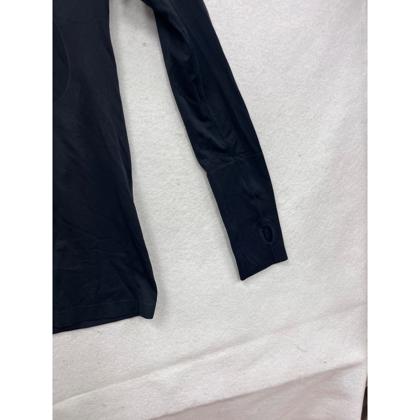 Lululemon Black Long Sleeve Athletic Shirt Size S #8309