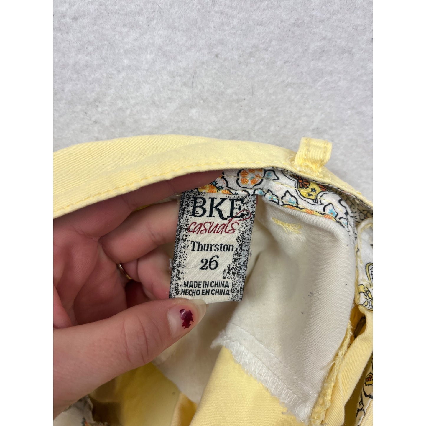 Women’s Size 4 BKE Yellow Mid-Rise Shorts #6418