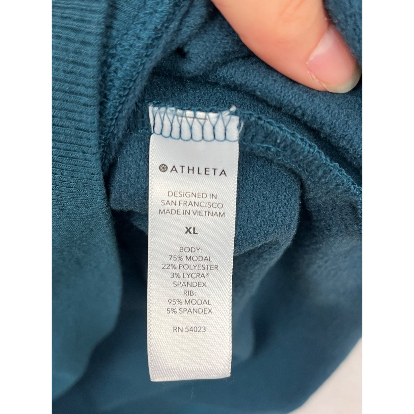 Athleta Womens XL Teal Long Sleeve Pullover Top #13A