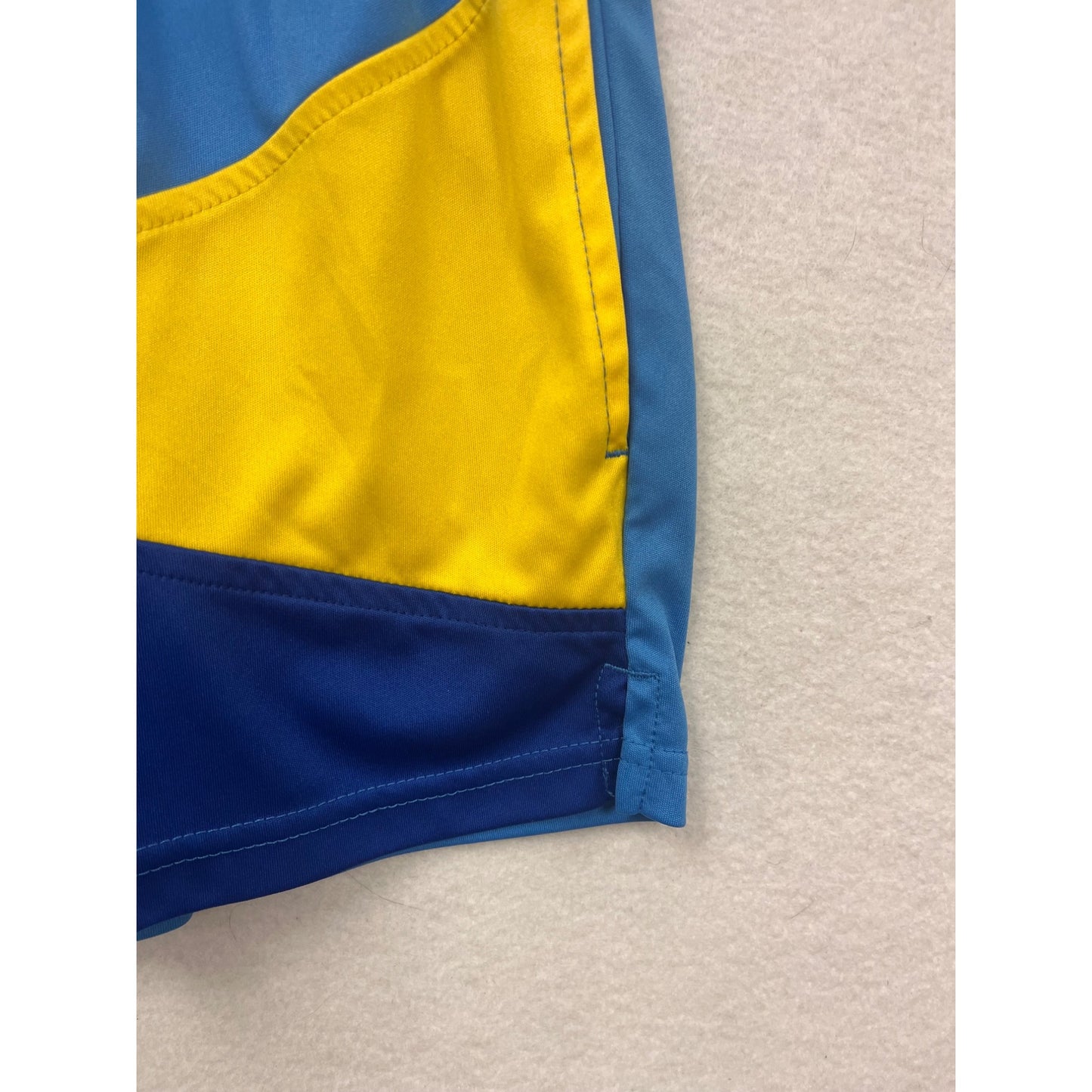 Umbro Boys XS 4/5 Athletic Shorts Blue/Yellow Colorblock Design #6678