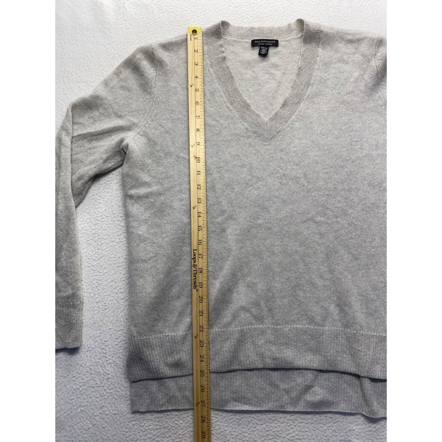 Saks Fifth Avenue Gray V-Neck Cashmere Sweater #7408