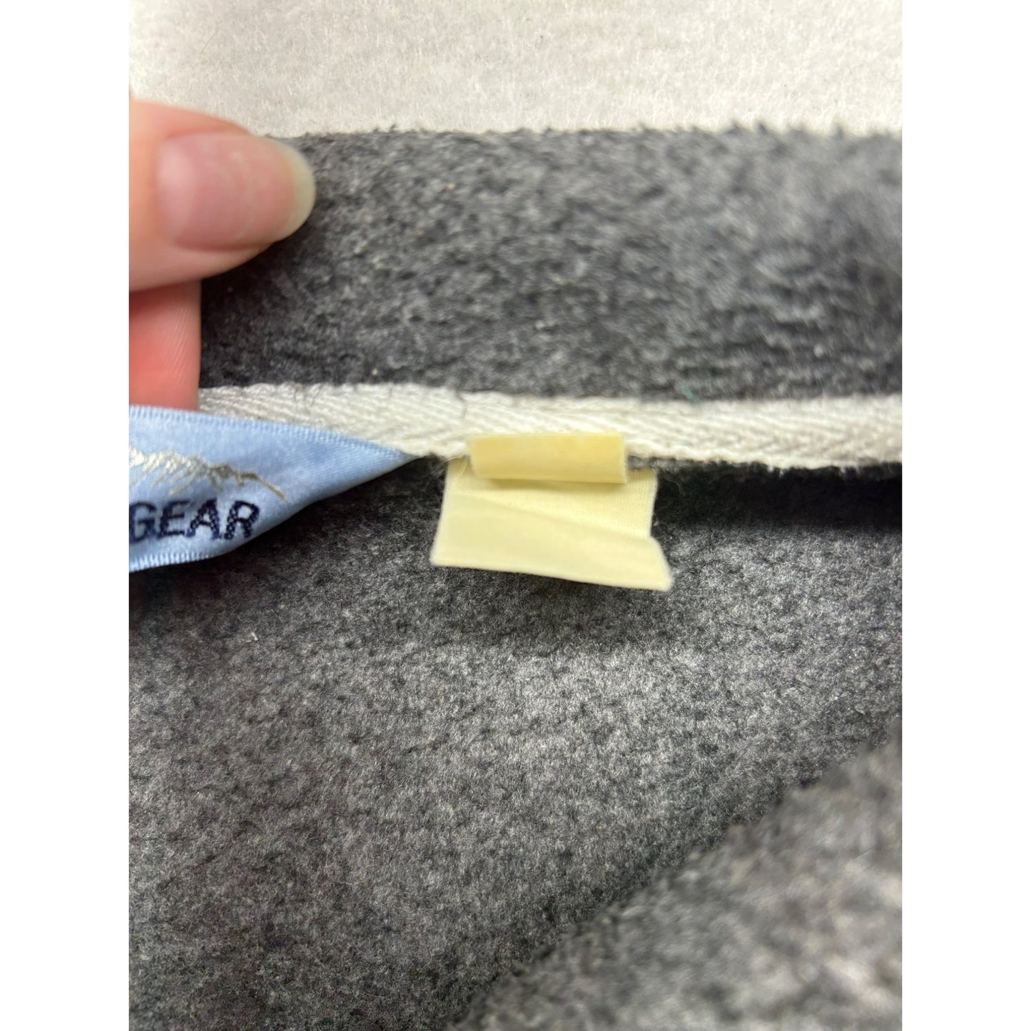 Vintage Mountain Gear 1/4 Zip Sweater #2906