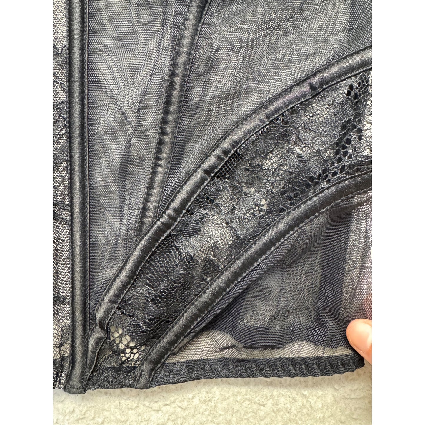 Victorias Secret Lace Bustier Corset Top 36D Black Mesh & Lace #291B