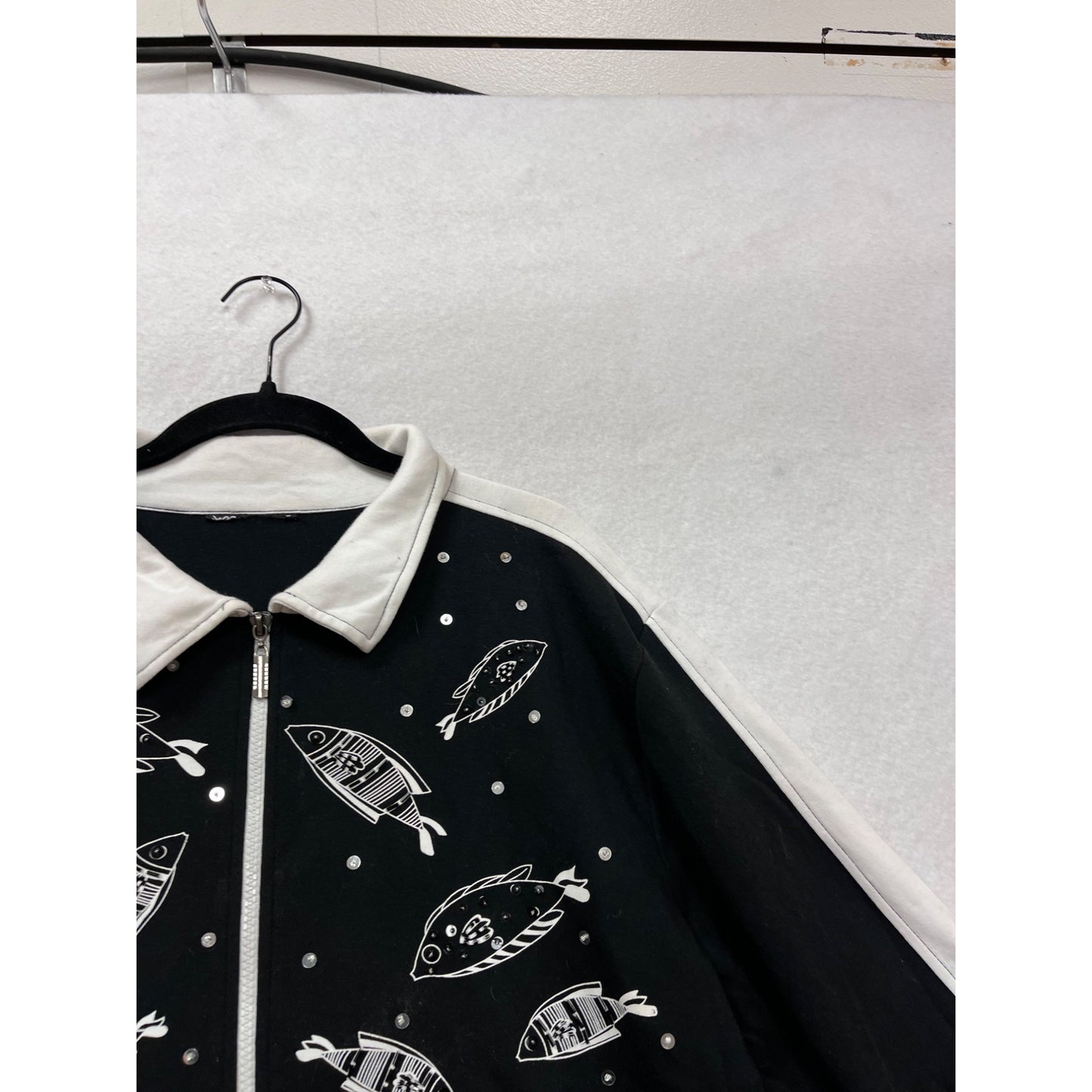 Vintage Huaxing Black & White Fish Print Jacket Large #389A