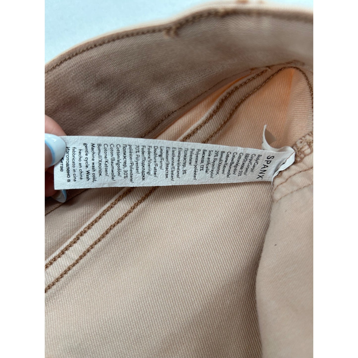 Spanx Womens Stretch Twill Utility Shorts Beige Short Size Large #6475