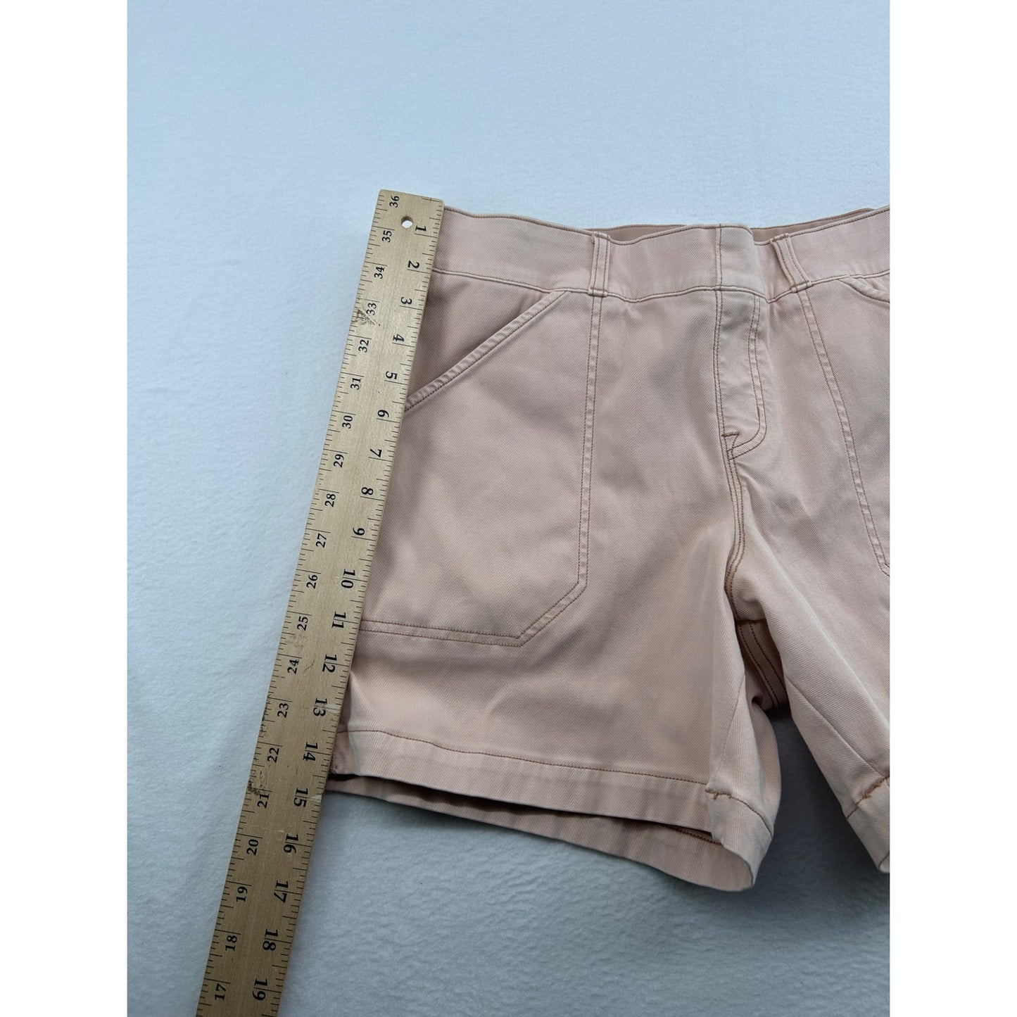 Spanx Womens Stretch Twill Utility Shorts Beige Short Size Large #6475