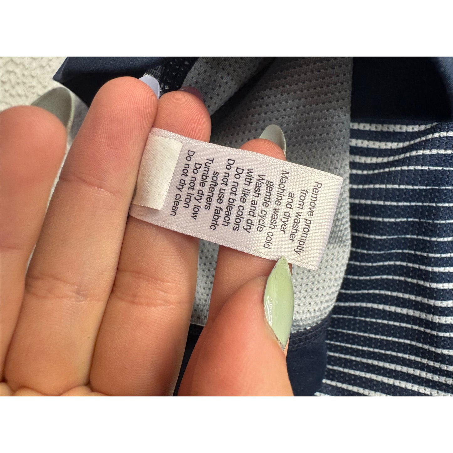 Athleta Navy & White Striped Long Sleeve Womens Activewear Top Size M #7820