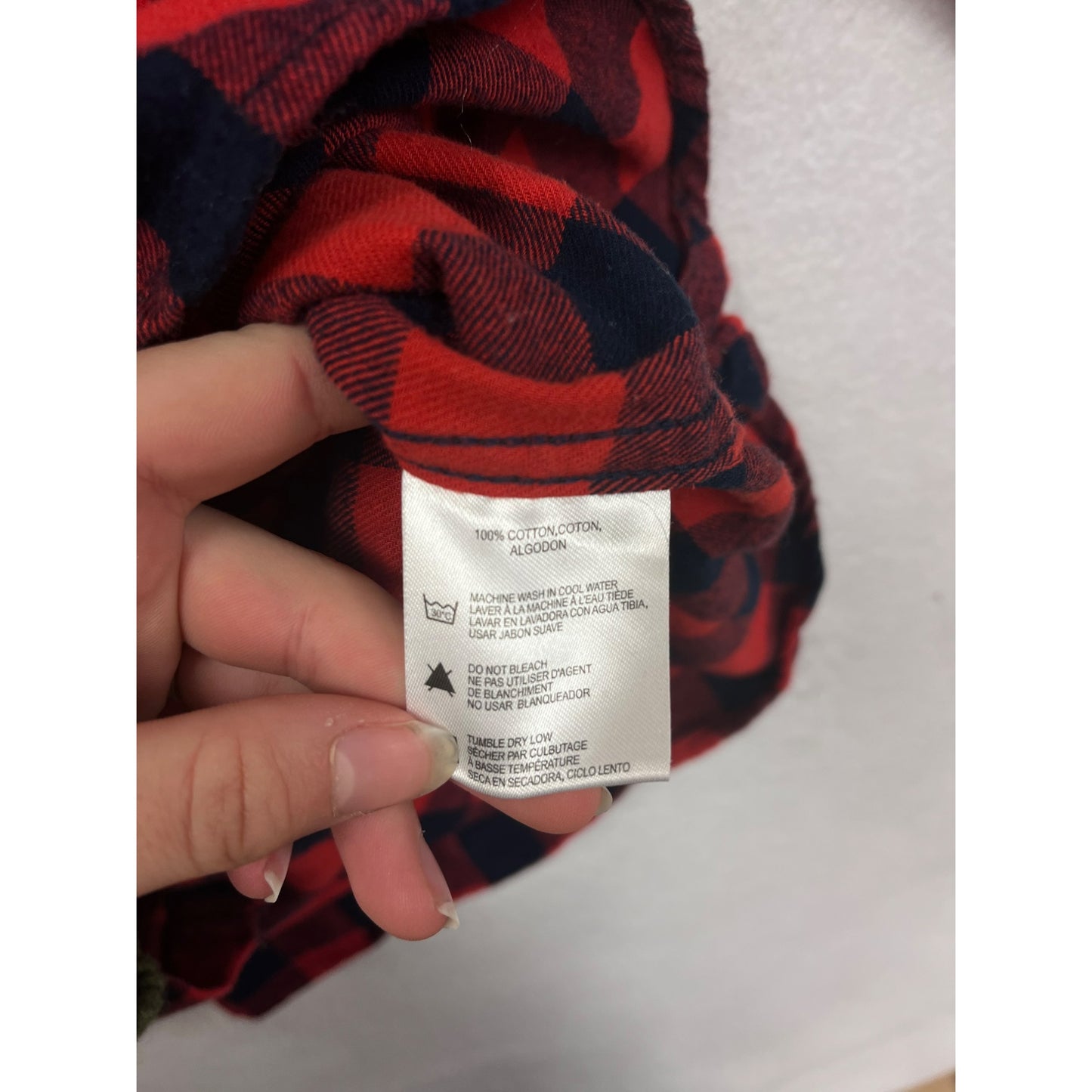 Men’s Boston Traders Red & Black Plaid Long Sleeve Flannel #2991