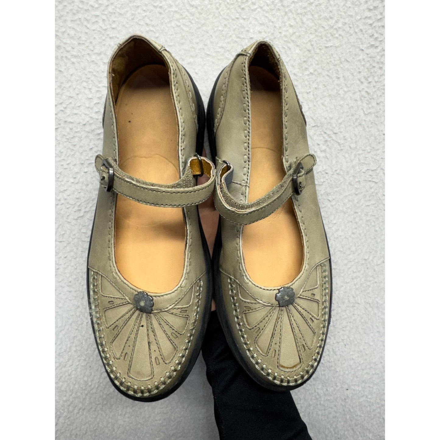 Dr. Comfort Mary Jane Leather Shoes Size 8.5 Beige #9019