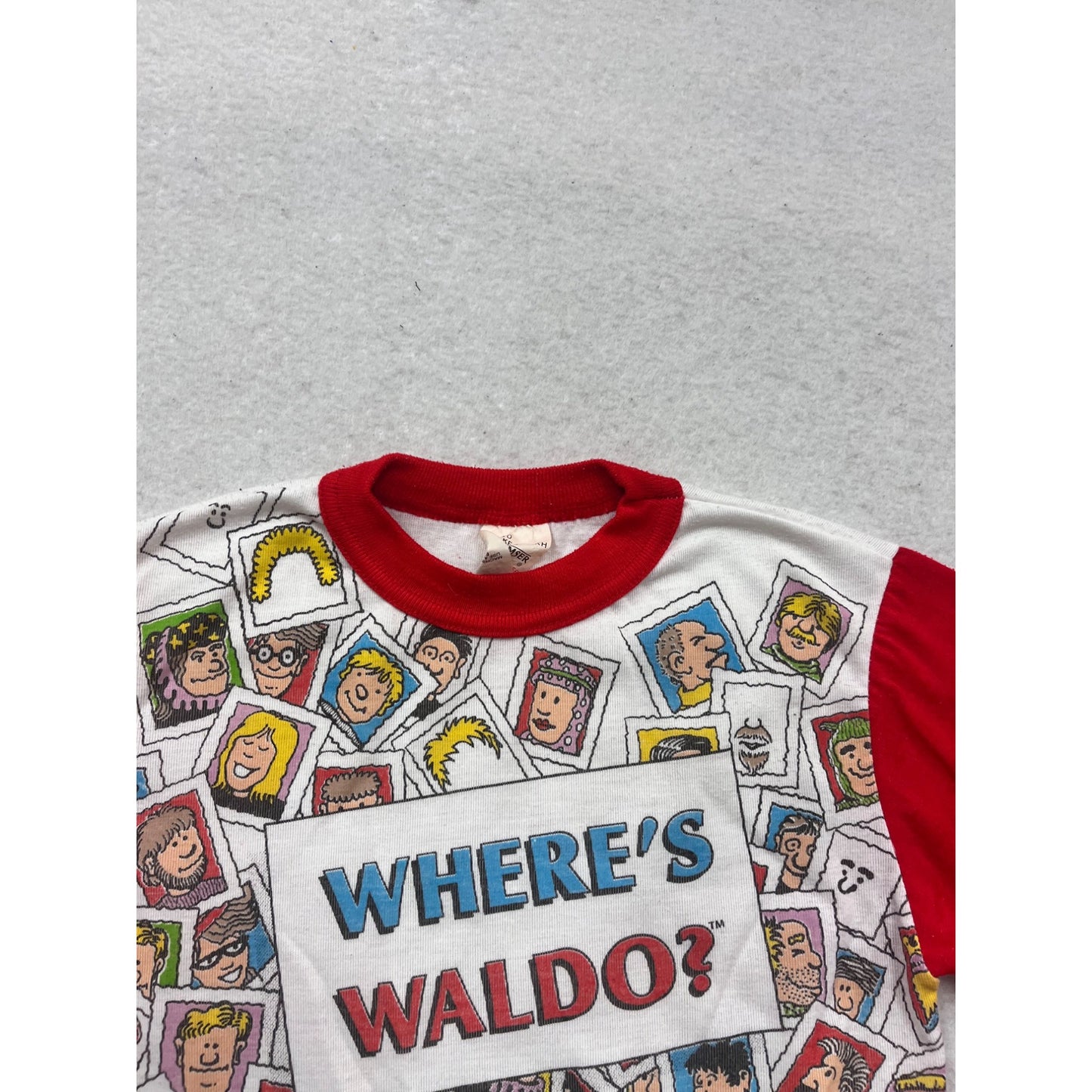Vintage Wheres Waldo? Kids Graphic Long Sleeve Shirt Size 10 #912A