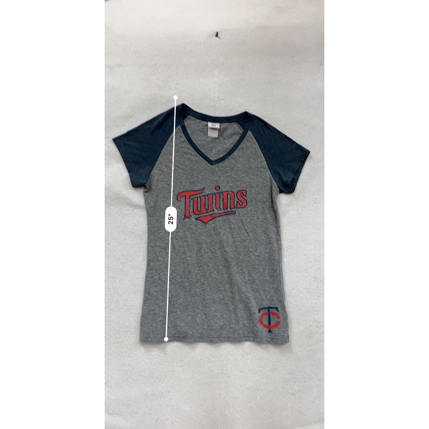 Minnesota Twins V-Neck Raglan T-Shirt #888A