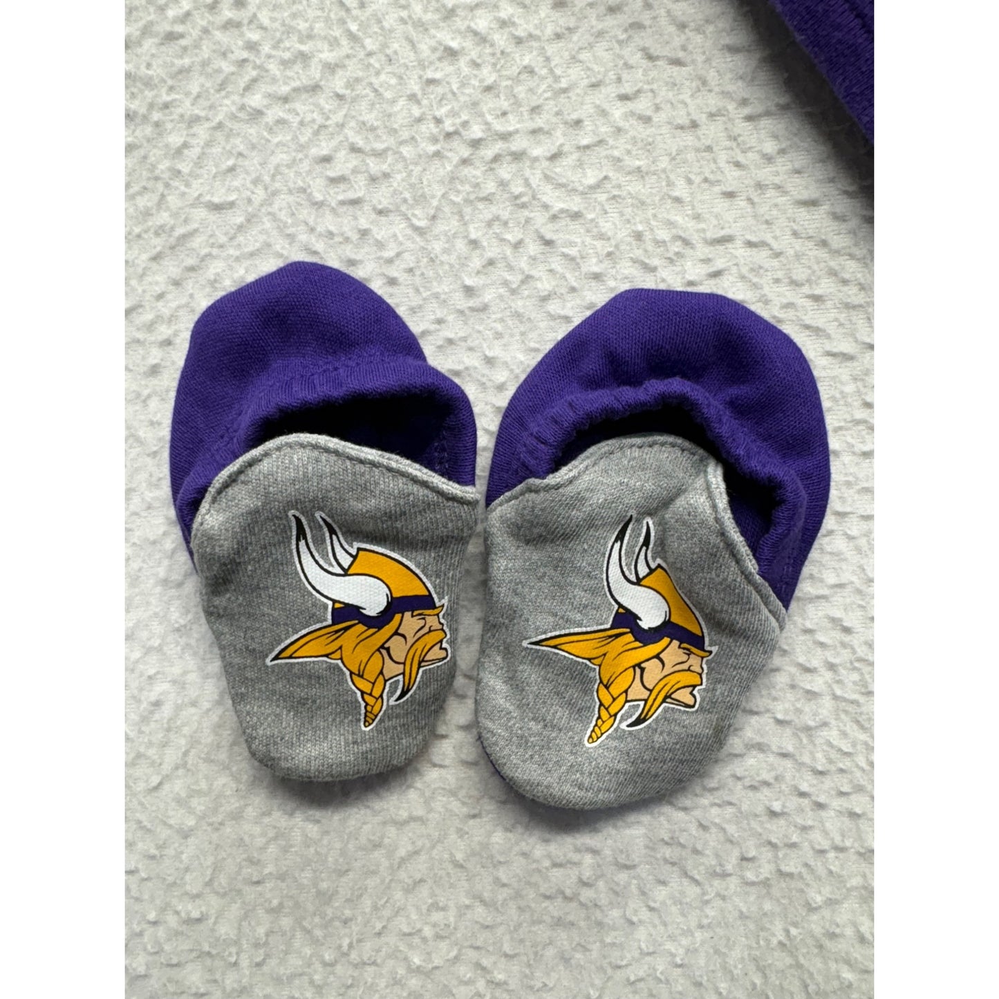 NFL Team Apparel Baby Vikings Purple bodysuit & Booties Set #7439