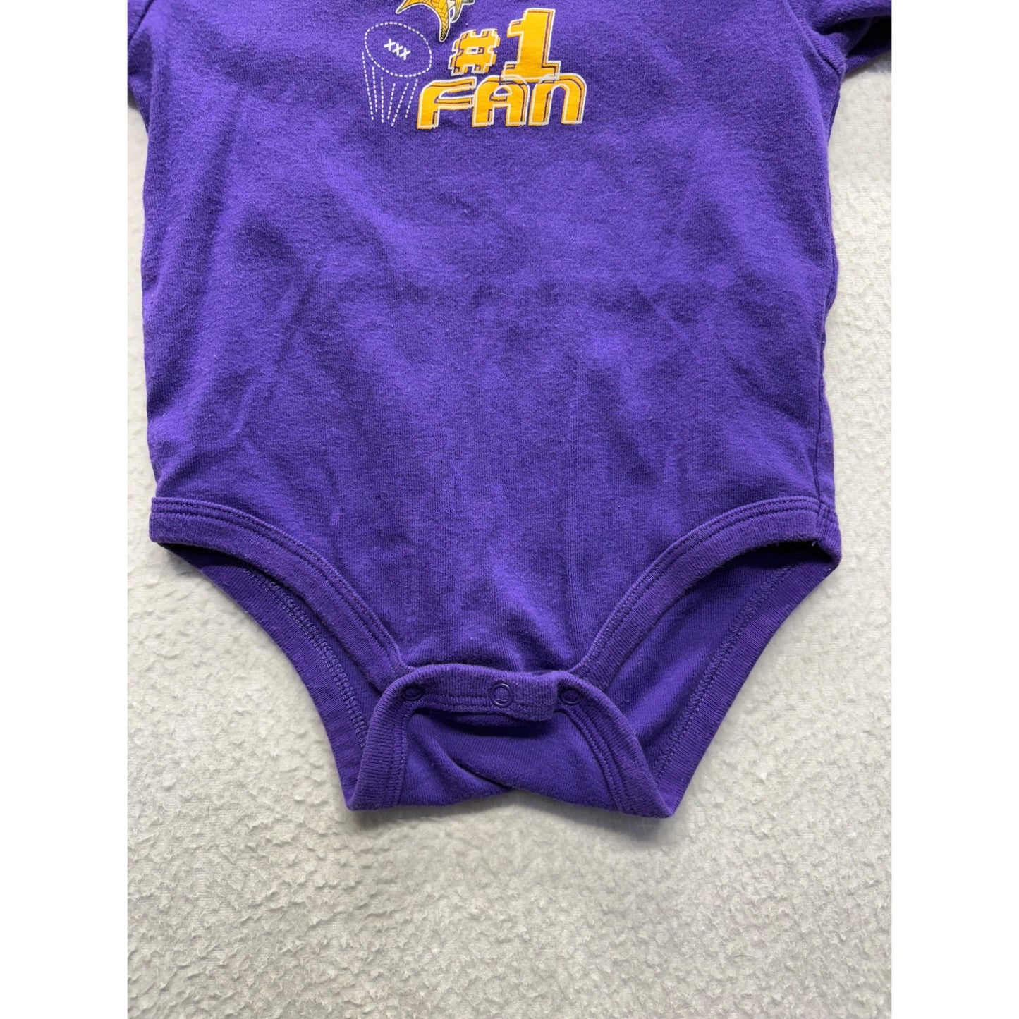 NFL Team Apparel Baby Vikings Purple bodysuit & Booties Set #7439