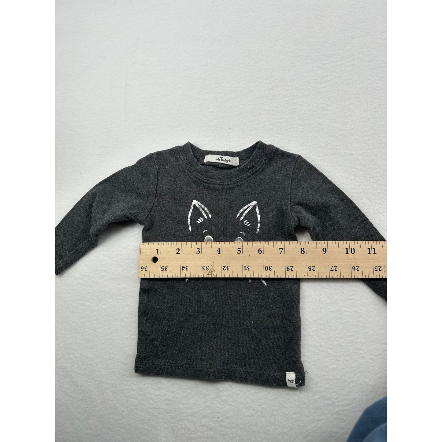 Oh Baby! Long-Sleeve Gray Cat Graphic Toddler Shirt #6467