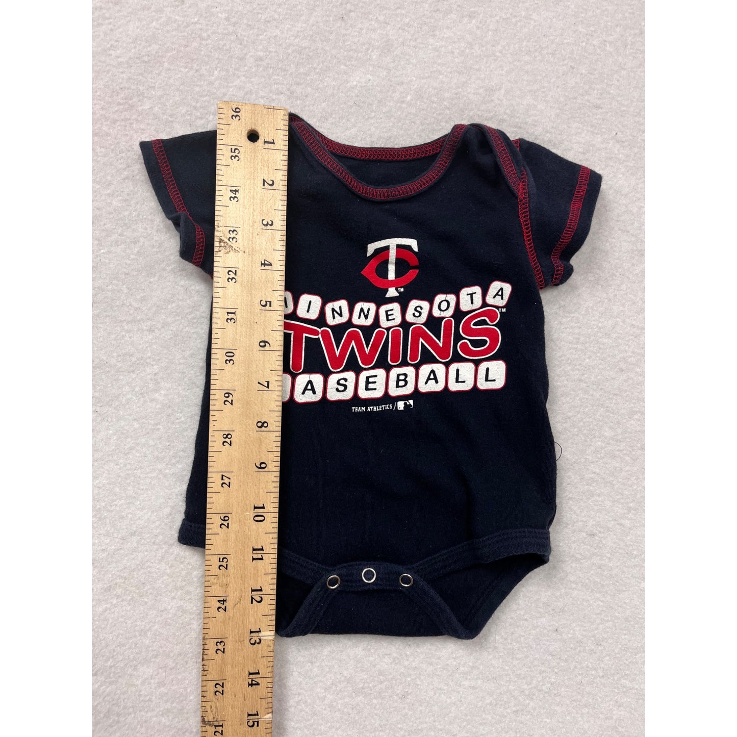 Minnesota Twins Baseball Infant Bodysuit 0-3M Navy With Red Stitching #6453