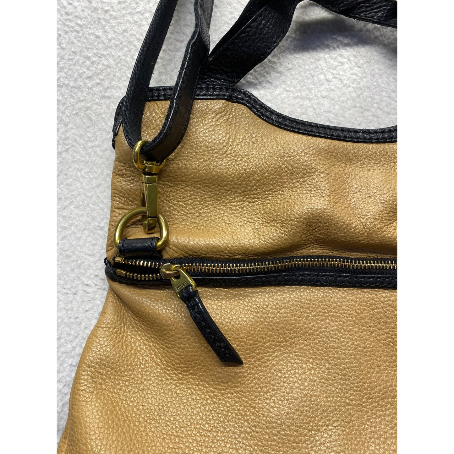 Fossil Leather Shoulder Bag With Dual Tones #5964
