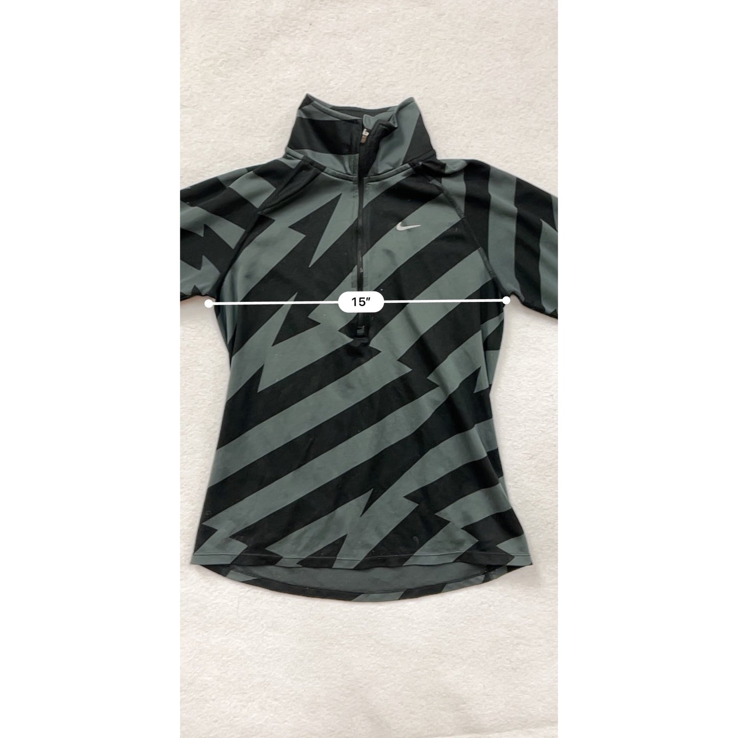 Nike Womens Medium Black & Gray Lightning Print 1/4 Zip Running Pullover #6631