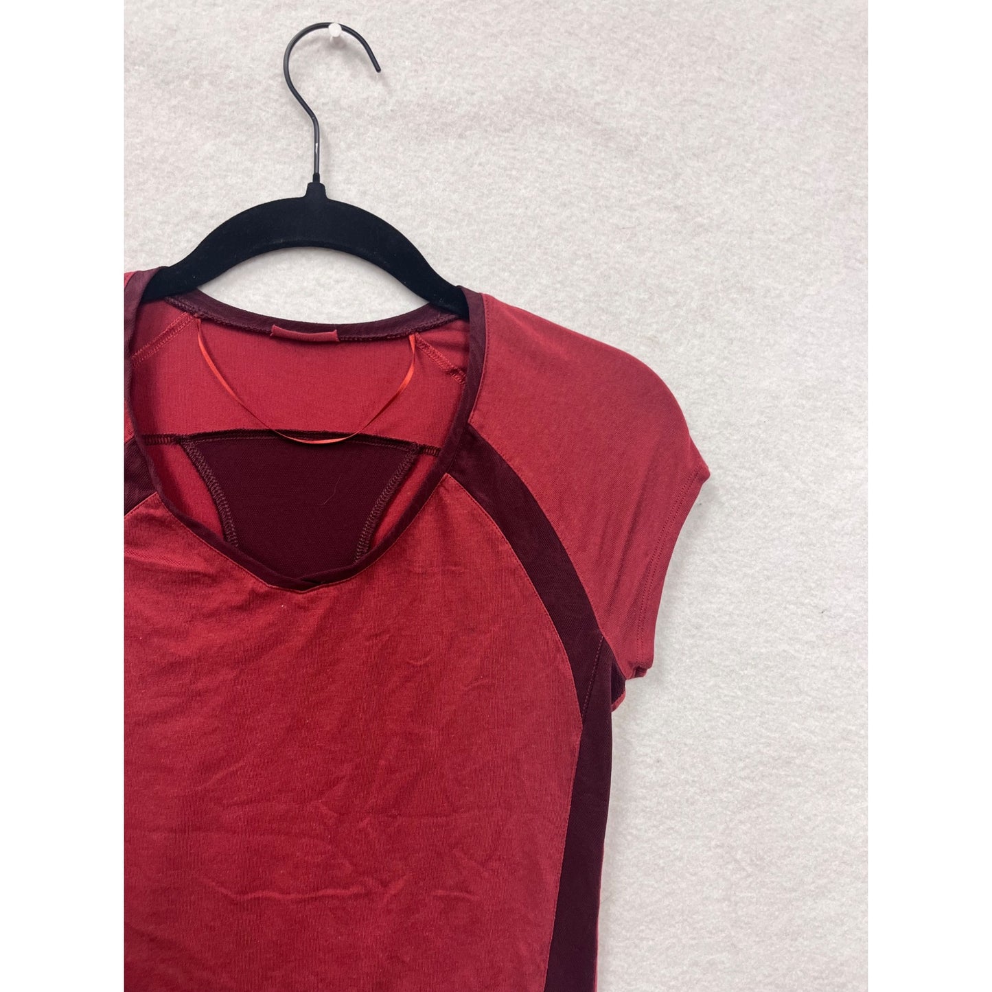 Womens Red & Burgundy Athletic Top With Mesh Back Detail - Small Size #6803
