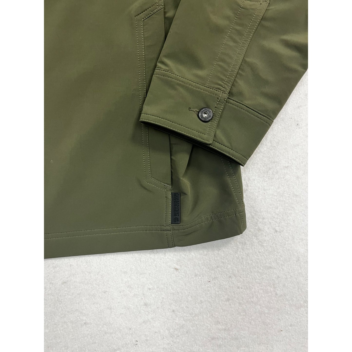 Men’s Mountain Hard Wear ZipUp Jacket #2658