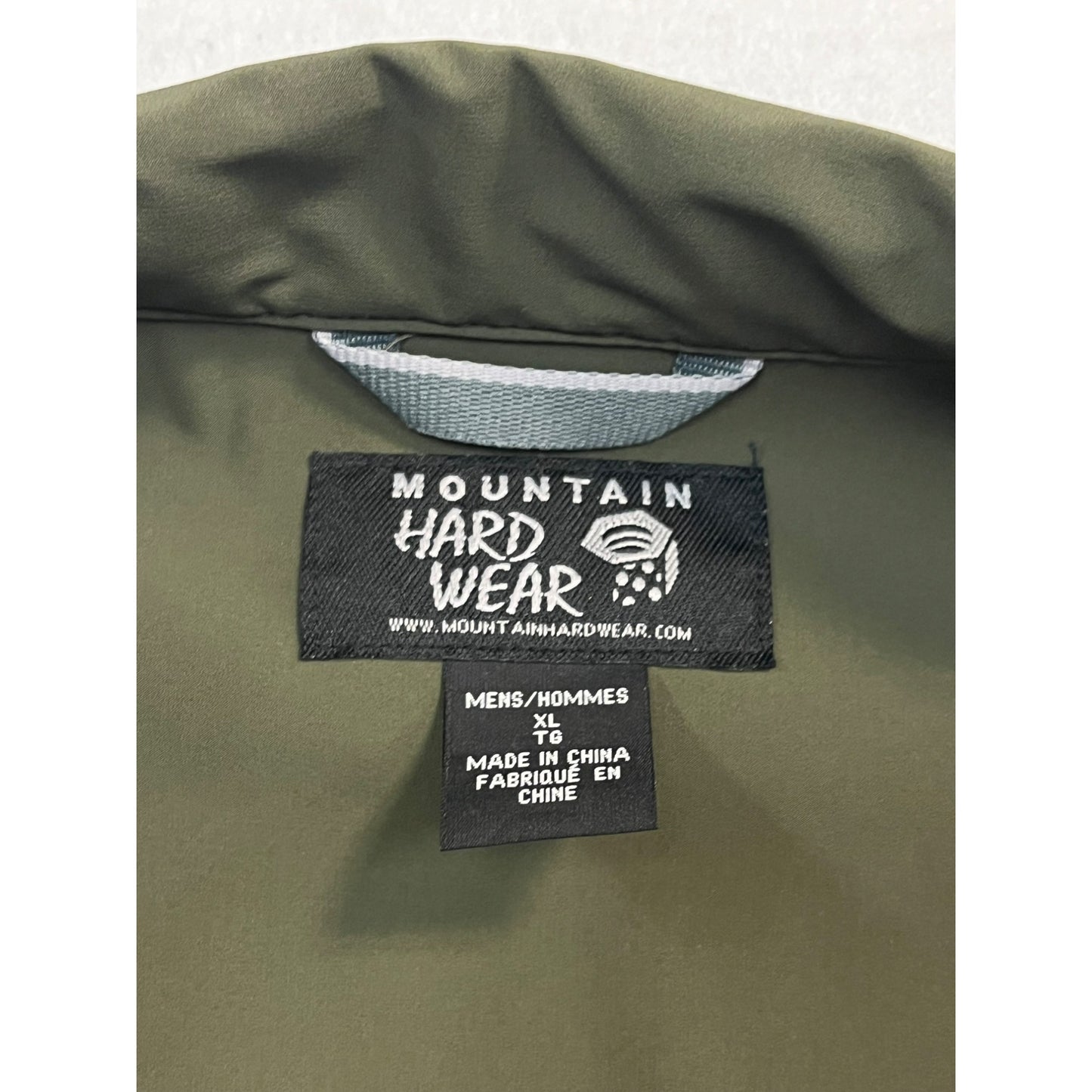 Men’s Mountain Hard Wear ZipUp Jacket #2658