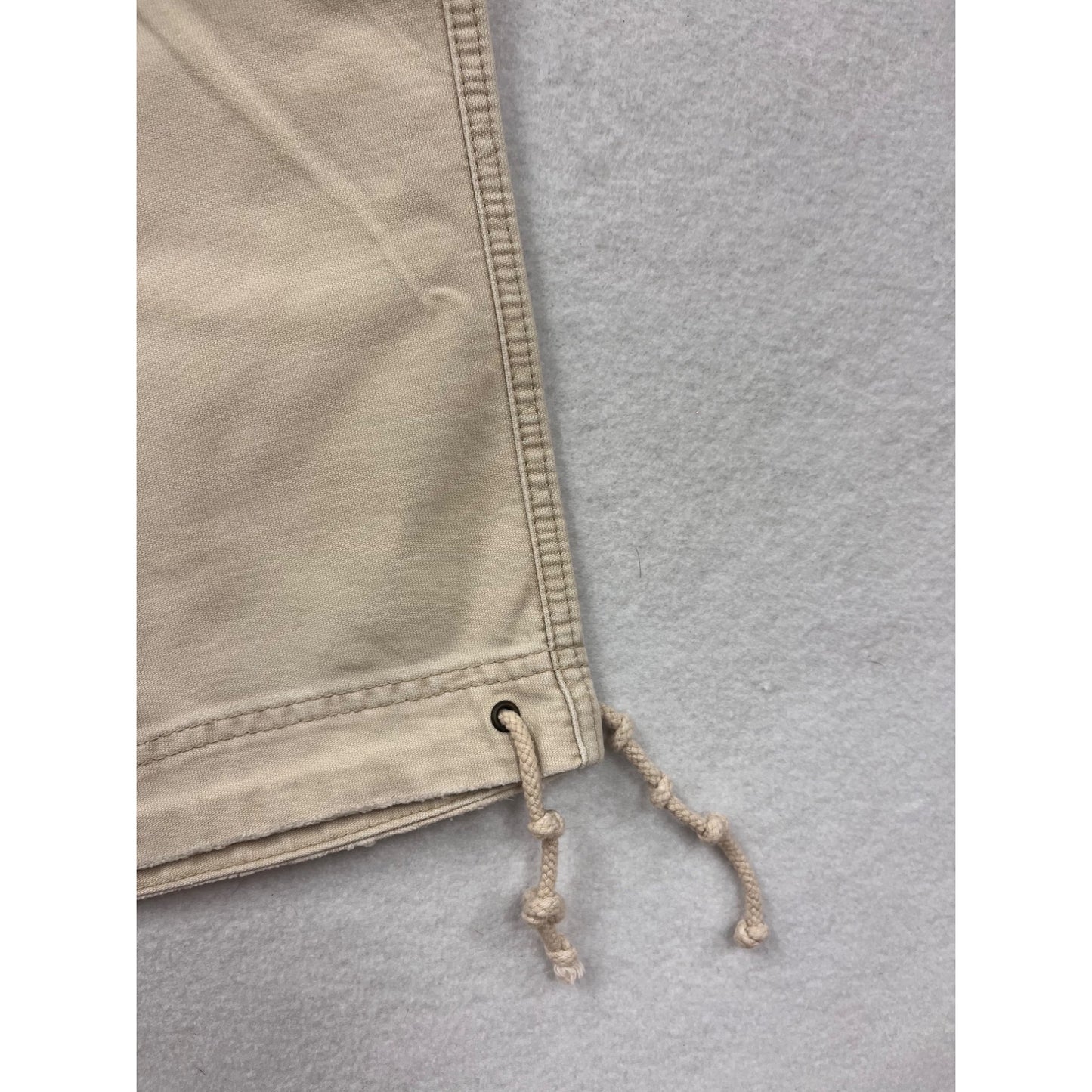 Women’s Size 6 Abercrombie & Finch Y2K Capris
