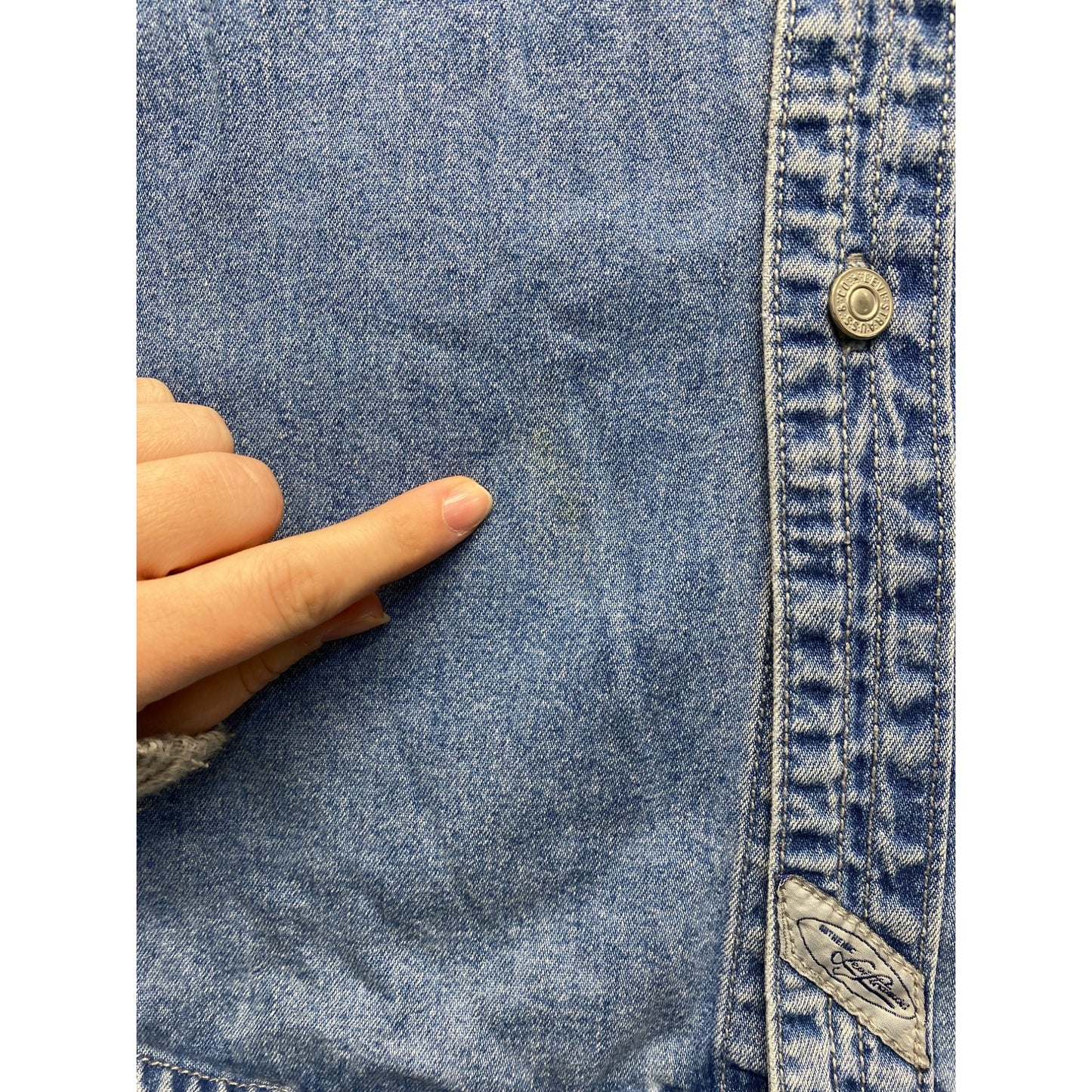 Vintage Levis Mens Denim Button-Up Shirt #5741