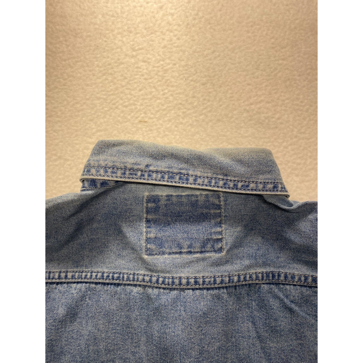 Vintage Levis Mens Denim Button-Up Shirt #5741