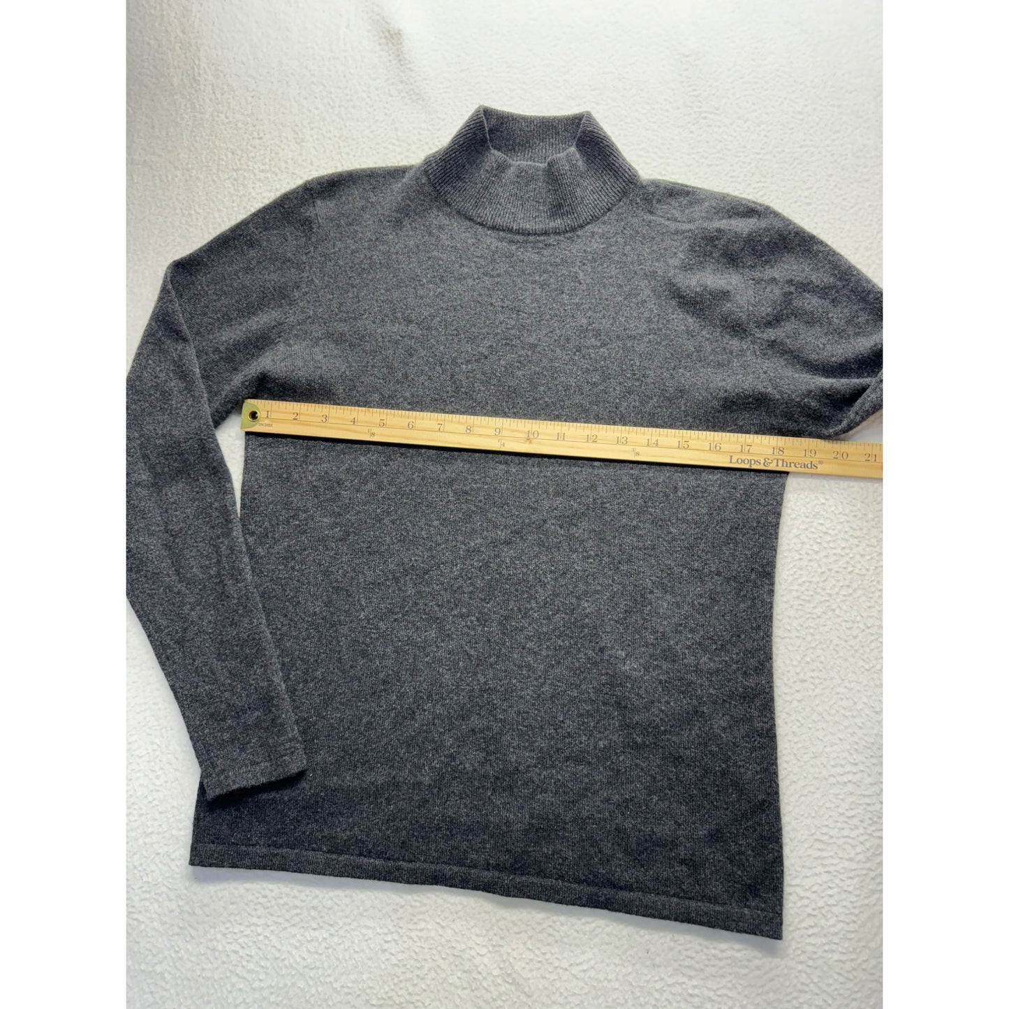 Vintage Country Shop Cashmere Turtleneck #5382