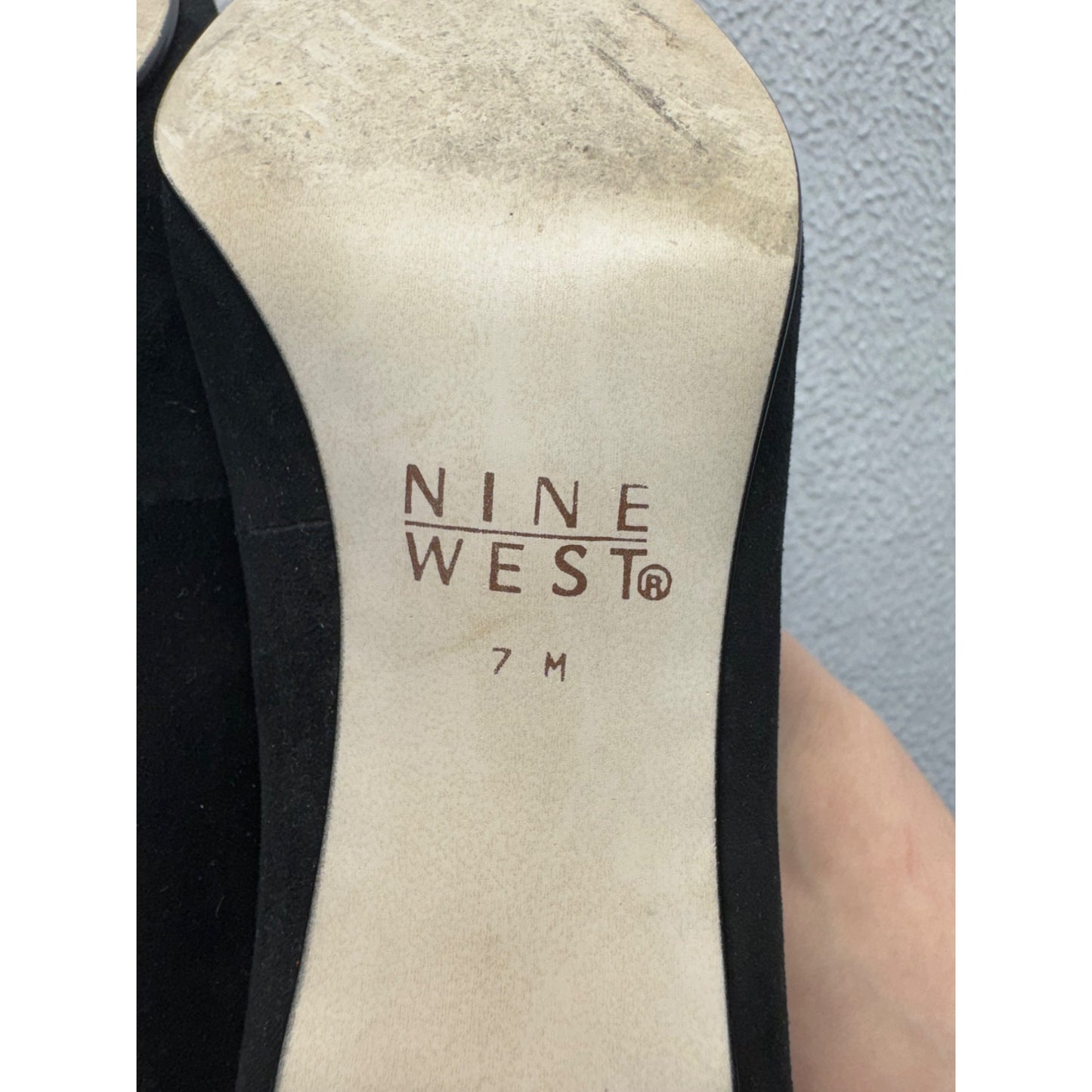 Nine West Black Suede Heels Pointed Toe Slip-On Shoes 7M #9617