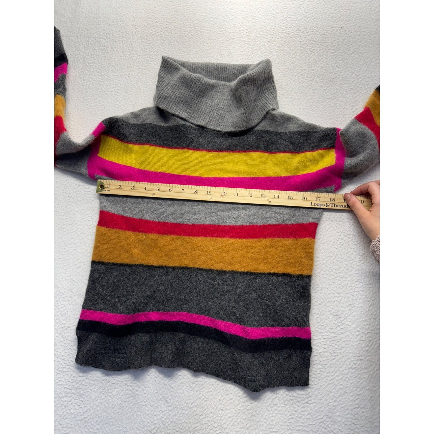In Cashmere Turtleneck Sweater #5562