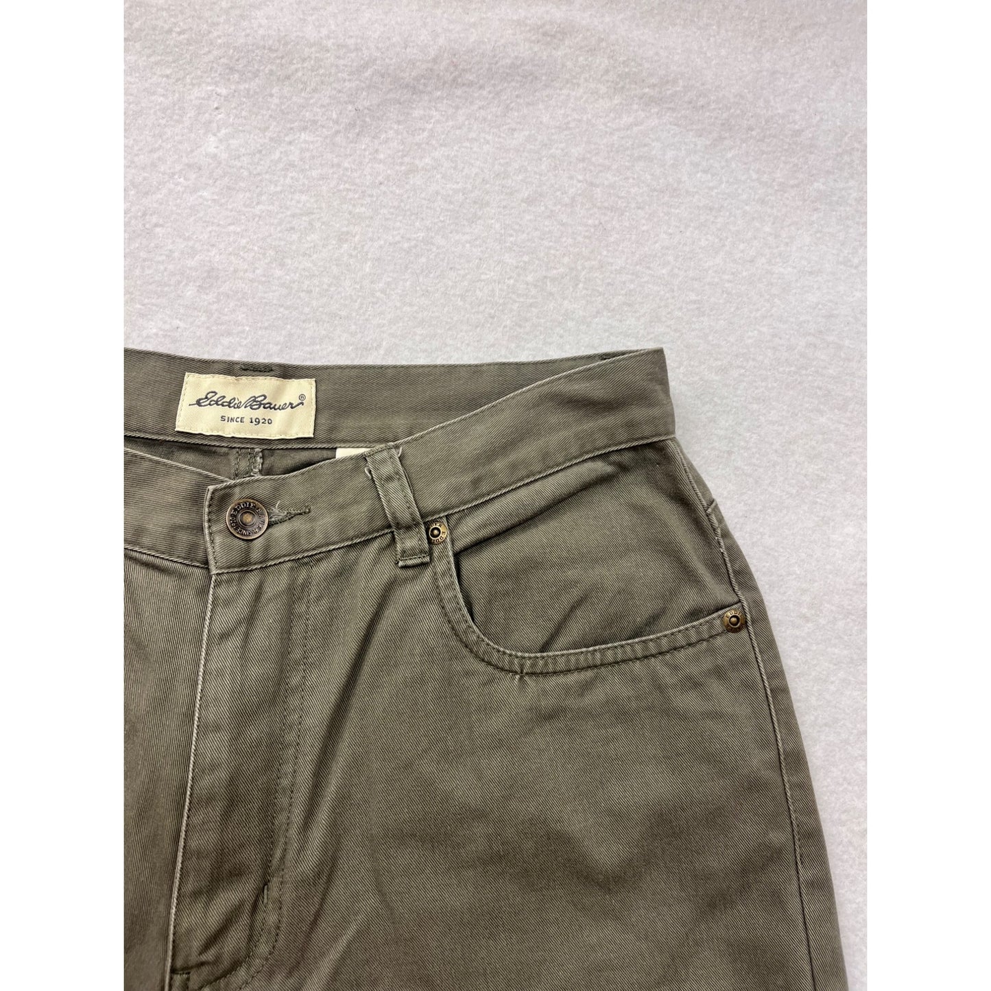 Eddie Bauer Womens Petite 8 Olive Green 100% Cotton Cropped Pants #6724