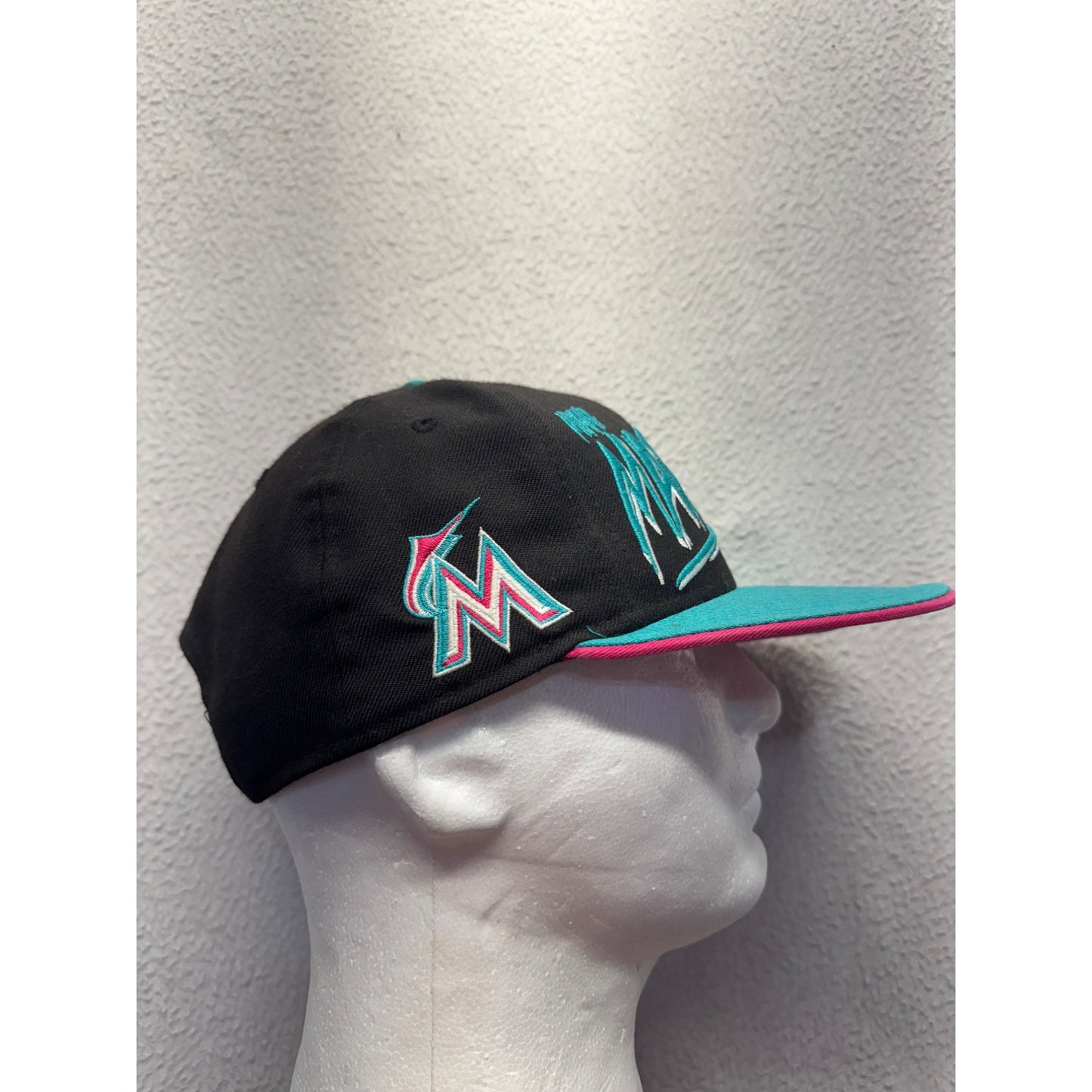 Miami Marlins New Era 9Fifty Snapback Hat OSFM Black & Teal #7895