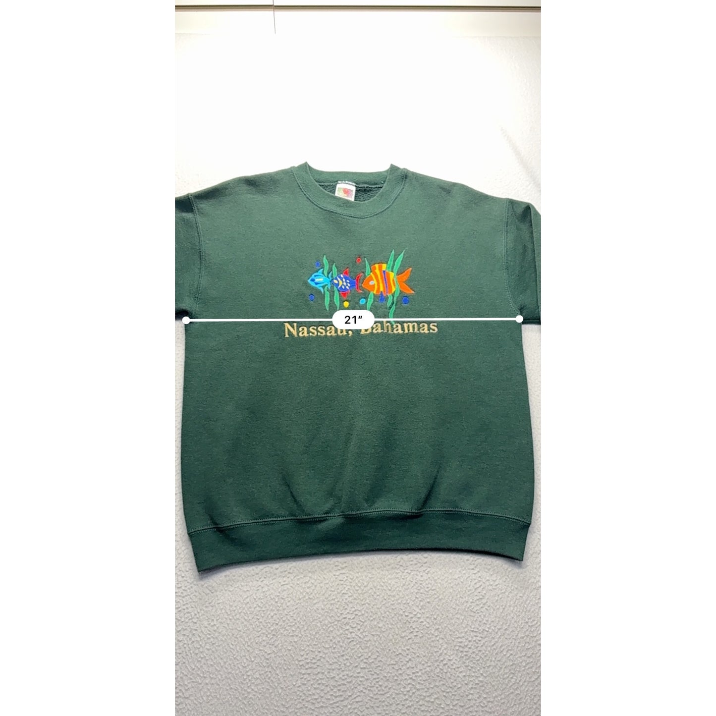 Vintage Fruit Of The Loom Nassau Bahamas Sweatshirt #7588
