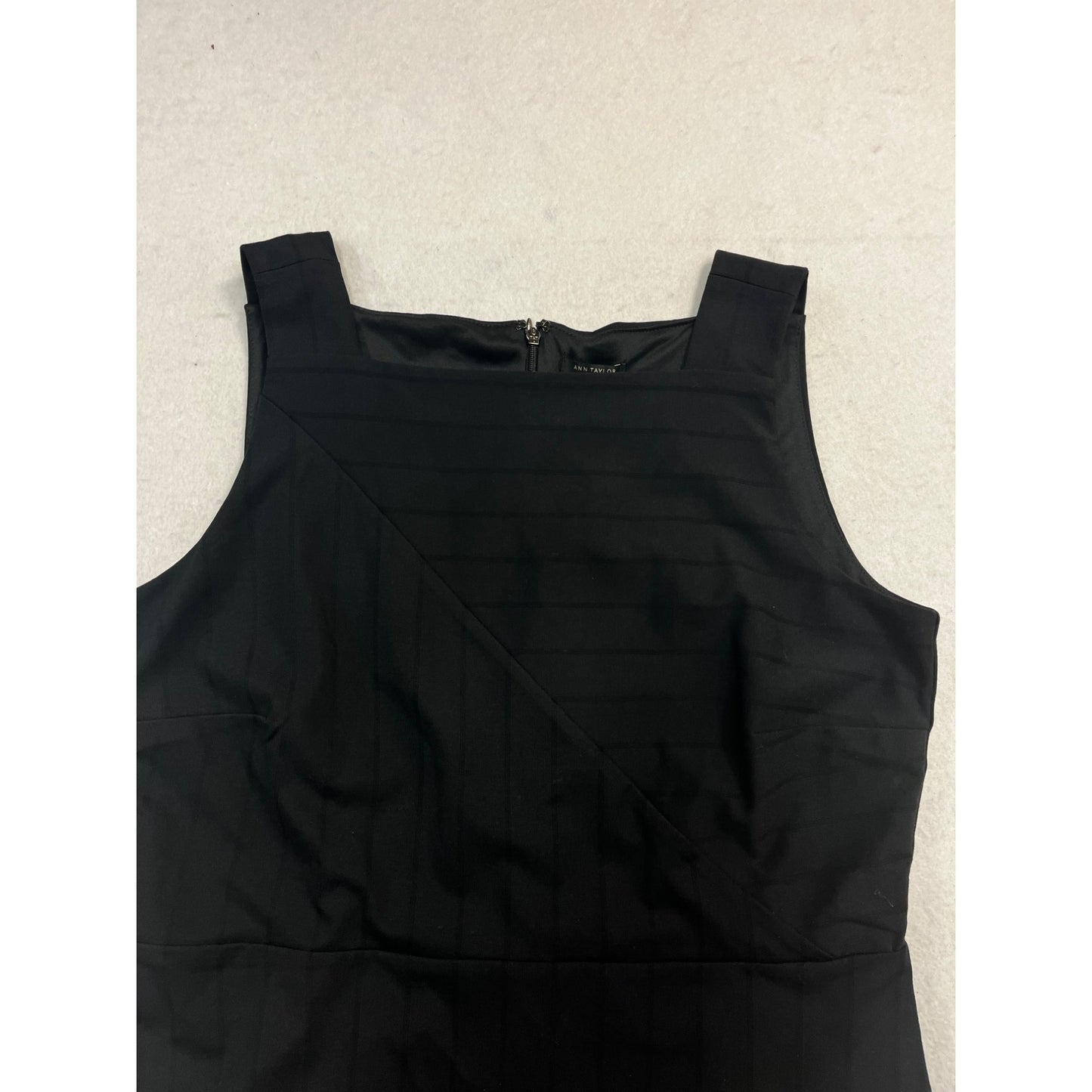 Women’s Brand New Ann Taylor Dress #2644