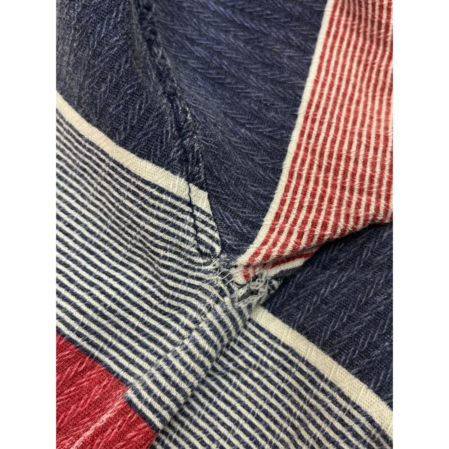 Large Vintage Puritan Special Edition Mens Striped Henley Tee 100% Cotton Red/Blue Stripes #6531